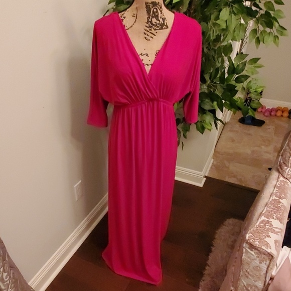 Maxi dress - Picture 1 of 3